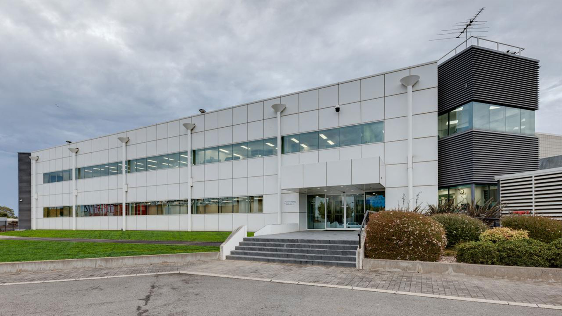 Data centre floor levelling — DCI ADL02 Adelaide